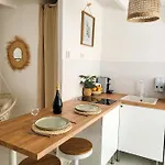 Double Climatise Avec Terrasse - Proche Tram & Centre Apartament *