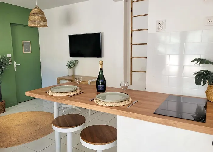 Double Climatise Avec Terrasse - Proche Tram & Centre * مونبيلييه